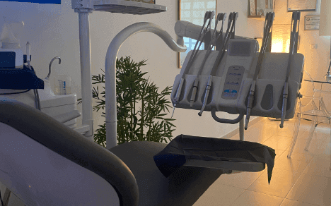 Dentist chair